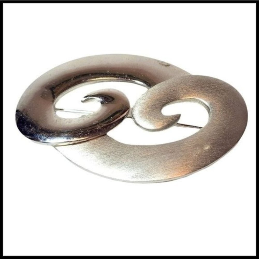 Vintage Jewelry Signed LR Lady Remington Silver Tone Oval Swirl Pin Brooch